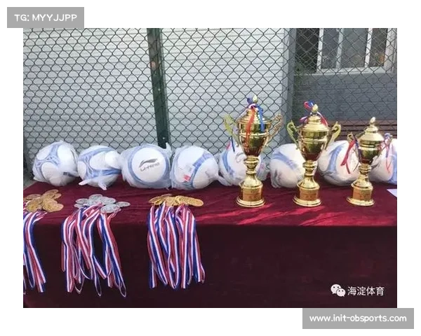 草根联赛冠军奖杯设计曝光，地方元素融合