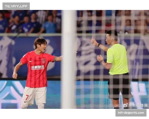 韦世豪补时绝杀，武汉三镇主场2-1逆转梅州客家